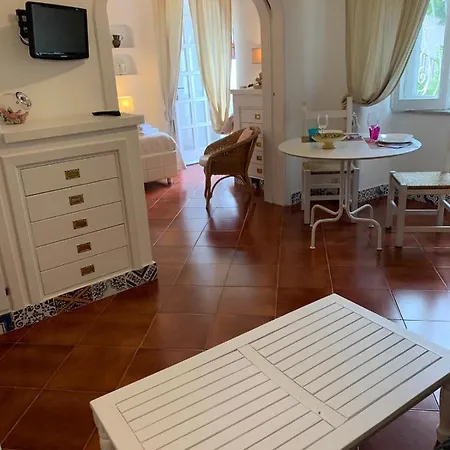 Casa Nenna, Centro Di Forio Apartment *