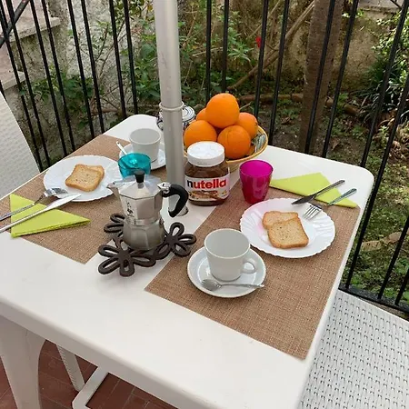 Casa Nenna, Centro Di Forio